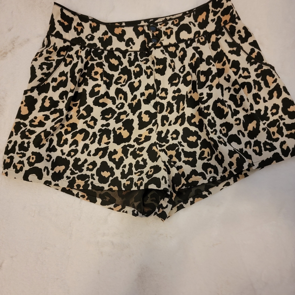Leaporad Shorty Shorts 🐆